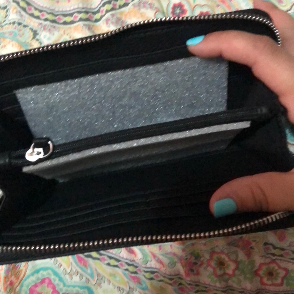 Calvin Klein wallet - Picture 3 of 3